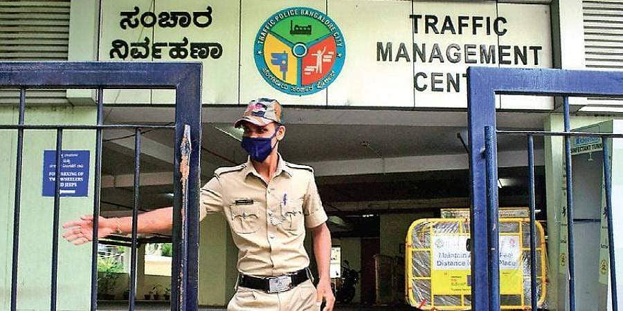 ಪೊಲೀಸರಲ್ಲಿ ಹೆಚ್ಚುತ್ತಿರುವ ಕೊರೋನಾ ಸೋಂಕು: ಹಲವು ಪೊಲೀಸ್ ಠಾಣೆಗಳ ಸ್ಥಳಾಂತರ