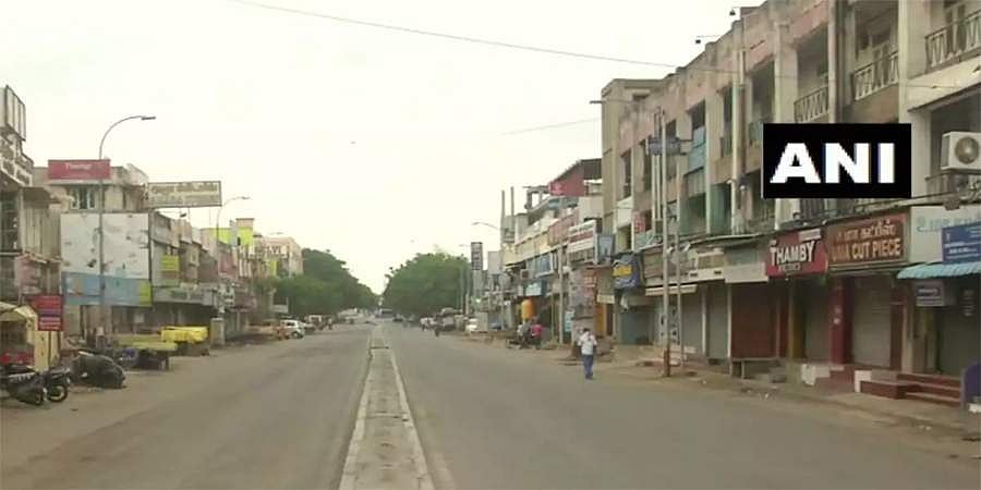 ತಮಿಳುನಾಡು: ಒಂದೇ ದಿನ 3,940 ಹೊಸ ಕೊರೋನಾ ಸೋಂಕು ಪ್ರಕರಣ ದಾಖಲು, 54 ಸಾವು!