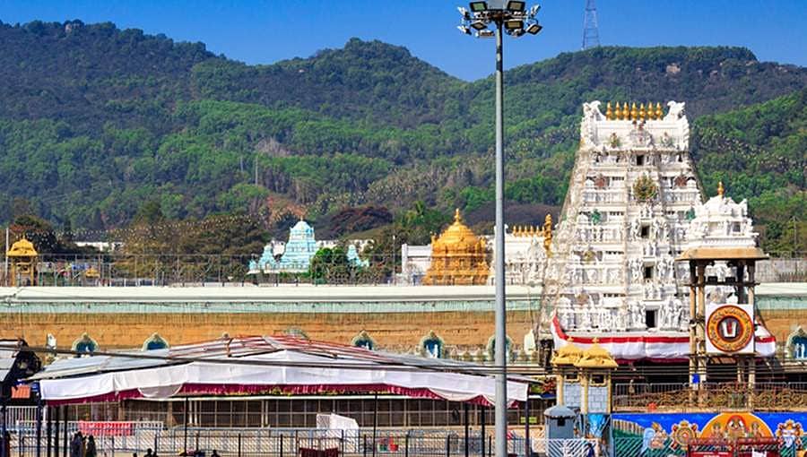 ತಿರುಪತಿ ತಿಮ್ಮಪ್ಪನ ದರ್ಶನಕ್ಕೆ 3 ದಿನ ಪ್ರಾಯೋಗಿಕವಾಗಿ ಸಿಬ್ಬಂದಿಗೆ ಮಾತ್ರ ಪ್ರವೇಶಕ್ಕೆ ಅವಕಾಶ