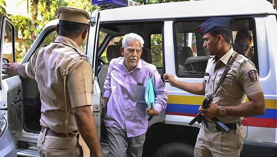 ಕವಿ, ಹೋರಾಟಗಾರ ವರವರ ರಾವ್ ಗೆ ಕೋವಿಡ್-19 ಪಾಸಿಟಿವ್