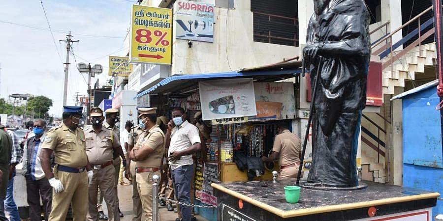 ಪೆರಿಯಾರ್ ಪ್ರತಿಮೆಗೆ ಕೇಸರಿ ಬಣ್ಣ: ಭಾರತ್ ಸೇನಾ ಸದಸ್ಯನ ಬಂಧನ