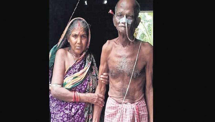 ಕೊರೋನಾ ಗೆದ್ದು ಬಂದ ವೃದ್ದ ದಂಪತಿಗೆ ಗ್ರಾಮಸ್ಥರ ಭವ್ಯ ಸ್ವಾಗತ 