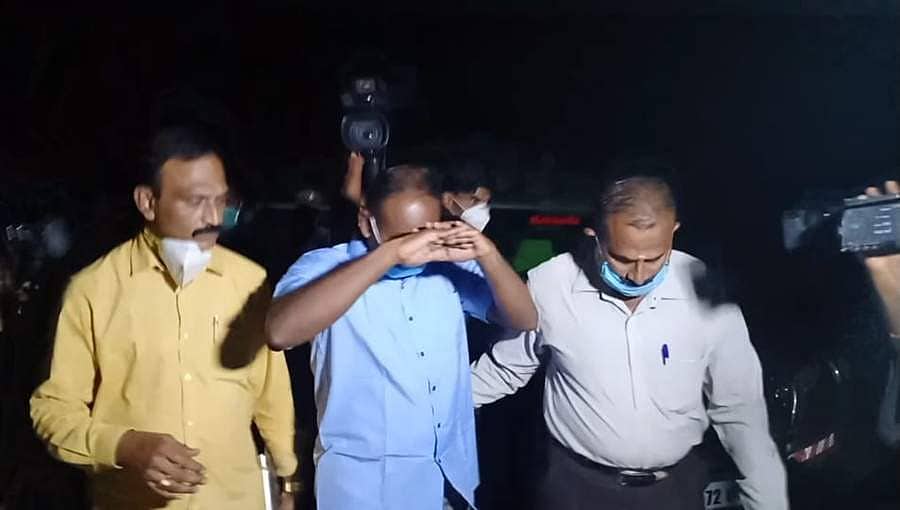 ಸತಾನ್‌ಕುಲಂ ಕಸ್ಟಡಿ ಸಾವು ಪ್ರಕರಣ: ಇನ್ಸ್'ಪೆಕ್ಟರ್ ಶ್ರೀಧರ್ ಸೇರಿ ಐವರು ಪೊಲೀಸರ ಬಂಧನ