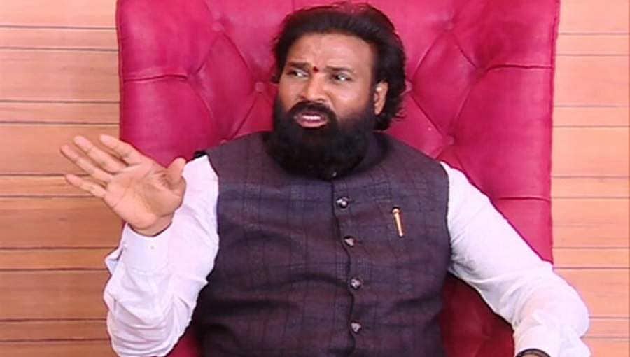ಕೊರೋನಾ ಸೋಂಕಿತರ ಅಂತ್ಯಸಂಸ್ಕಾರಕ್ಕೆ ಊರ ಹೊರಗೆ ಎರಡು ಎಕರೆ ಜಮೀನು ಮೀಸಲು: ಬಿ.ಶ್ರೀರಾಮುಲು