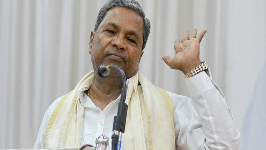 ಸರ್ಕಾರ ತಪ್ಪು ಮಾಡುತ್ತಿದ್ದರೂ ವಿಪಕ್ಷಗಳು ಸುಮ್ಮನಿರಬೇಕಾ, ಇದೇನು ಸರ್ವಾಧಿಕಾರಿ ಸರ್ಕಾರವೇ: ಸಿದ್ದರಾಮಯ್ಯ ಪ್ರಶ್ನೆ