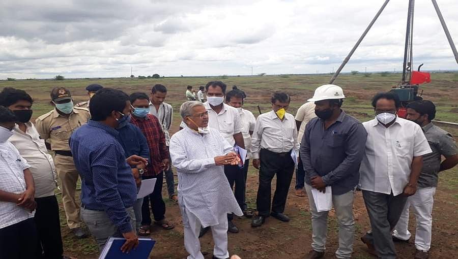 ವಿಜಯಪುರ ವಿಮಾನ ನಿಲ್ದಾಣಕ್ಕೆ ಮುಖ್ಯಮಂತ್ರಿಗಳಿಂದ ಶಂಕುಸ್ಥಾಪನೆ: ಒಂದು ವರ್ಷದಲ್ಲಿ ಪೂರ್ಣ-ಗೋವಿಂದ ಕಾರಜೋಳ