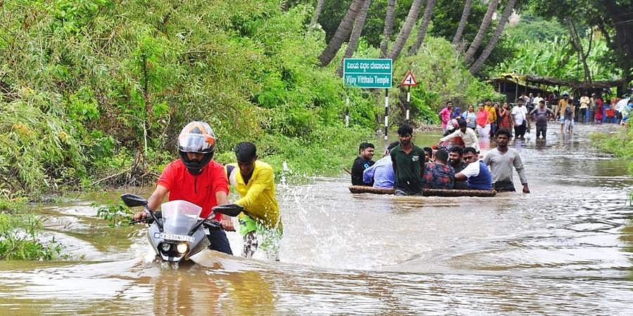 ಕೊರೋನಾ ಸಾಂಕ್ರಾಮಿಕ ನಡುವೆಯೇ ಕರ್ನಾಟಕಕ್ಕೆ ಪ್ರವಾಹದ ತಲೆನೋವು!