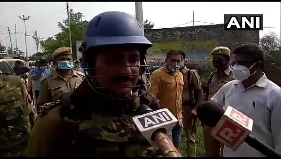 ಕಾನ್ಪುರ ಎನ್ ಕೌಂಟರ್ ನಲ್ಲಿ ಇಬ್ಬರು ಕ್ರಿಮಿನಲ್ ಗಳ ಹತ್ಯೆ: ಐಜಿ ಮೋಹಿತ್ ಅಗರ್ವಾಲ್