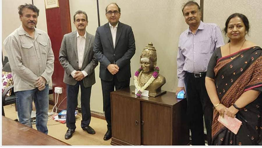 ಮಾಜಿ ಸಚಿವ ಎಂಬಿ ಪಾಟೀಲ್ ಐತಿಹಾಸಿಕ ಸಾಧನೆ:  ದುಬೈನಲ್ಲಿ ಬಸವಣ್ಣ ಪ್ರತಿಮೆ ಸ್ಥಾಪನೆ