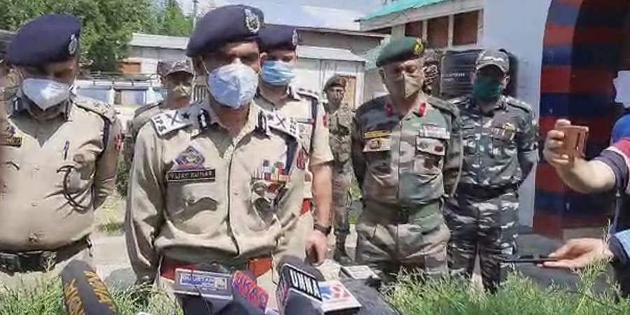 ಬಿಜೆಪಿ ಮುಖಂಡನ ಹತ್ಯೆಯಲ್ಲಿ ಭಾಗಿಯಾದ ಇಬ್ಬರು ಎಲ್‌ಇಟಿ ಉಗ್ರರ ಗುರುತು ಪತ್ತೆ: ಕಾಶ್ಮೀರ ಐಜಿಪಿ