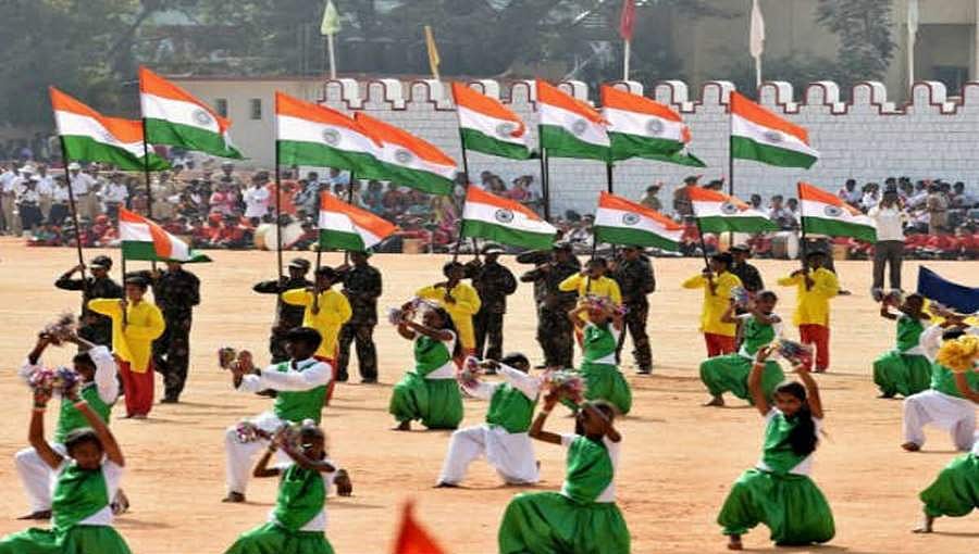 ಹಬ್ಬಗಳಿಗೆ ಕೊರೋನಾ ಕುತ್ತು: ಸರಳ ಸ್ವಾತಂತ್ರ್ಯ ದಿನಾಚರಣೆ; ಹಬ್ಬಗಳ ಸಾರ್ವಜನಿಕ ಸಂಭ್ರಮಾಚರಣೆ ಇಲ್ಲ