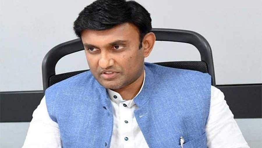 ಇನ್ನೊಂದು ವಾರದಲ್ಲಿ ಎರಡು ಸಾವಿರ ಹೆಚ್ಚುವರಿ ವೈದ್ಯರು ಕೋವಿಡ್ ಚಿಕಿತ್ಸೆಗೆ ಲಭ್ಯ: ಡಾ.ಸುಧಾಕರ್