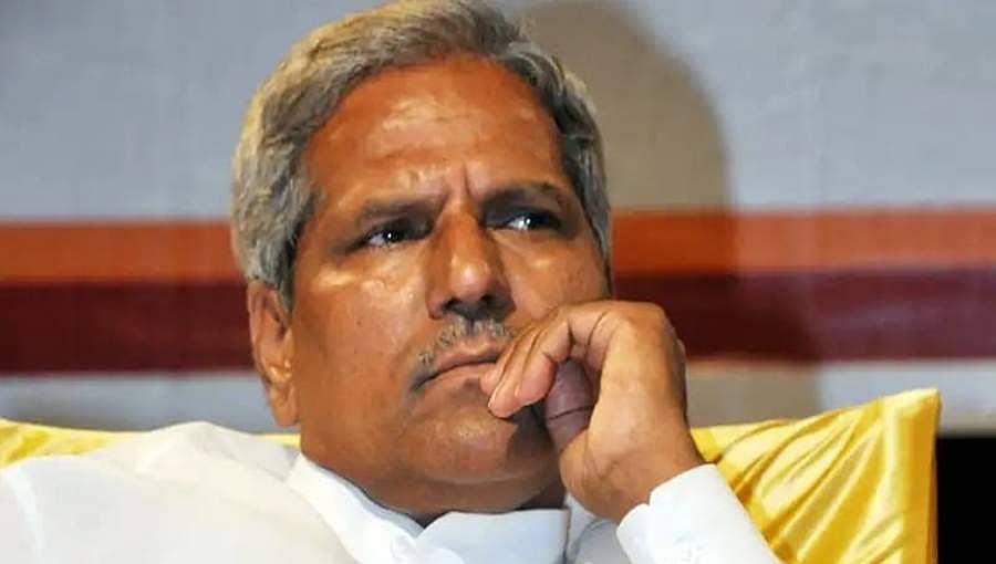 ಅಧ್ಯಕ್ಷ ಸ್ಥಾನ ಬೇಡವೆನ್ನುತ್ತಲೇ ಅಧಿಕಾರ ಸ್ವೀಕರಿಸಿದ ಶಾಸಕ ಸಿದ್ದು ಸವದಿ!