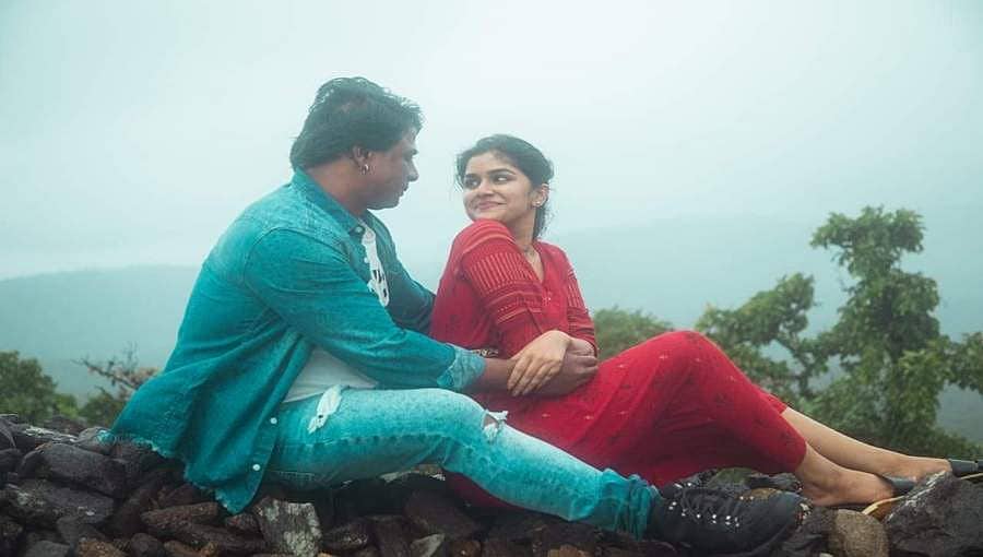 ಸಲಗ ಸಿನಿಮಾದ ಮಳೆಯೇ ಮಳೆಯೇ ಮಧುರ ಹಾಡಿಗೆ ಸಂಜನಾ ಆನಂದ್ ಸ್ಟೆಪ್ಸ್