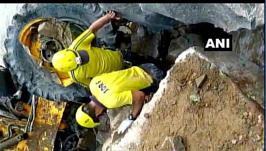 ಉತ್ತರಾಖಂಡ್:ಬಂಡೆ ಒಡೆಯುತ್ತಿದ್ದ ವೇಳೆ ಕಲ್ಲುಗಳು ತಾಗಿ ಇಬ್ಬರು ಸಾವು