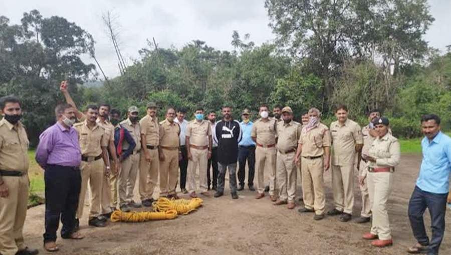 ಶಿವಮೊಗ್ಗ: ಜೋಗ್ ಫಾಲ್ಸ್ನಲ್ಲಿ ಆತ್ಮಹತ್ಯೆಗೆ ಮುಂದಾಗಿದ್ದ ಯುವಕ, ಪೋಲೀಸರಿಂದ ರಕ್ಷಣೆ