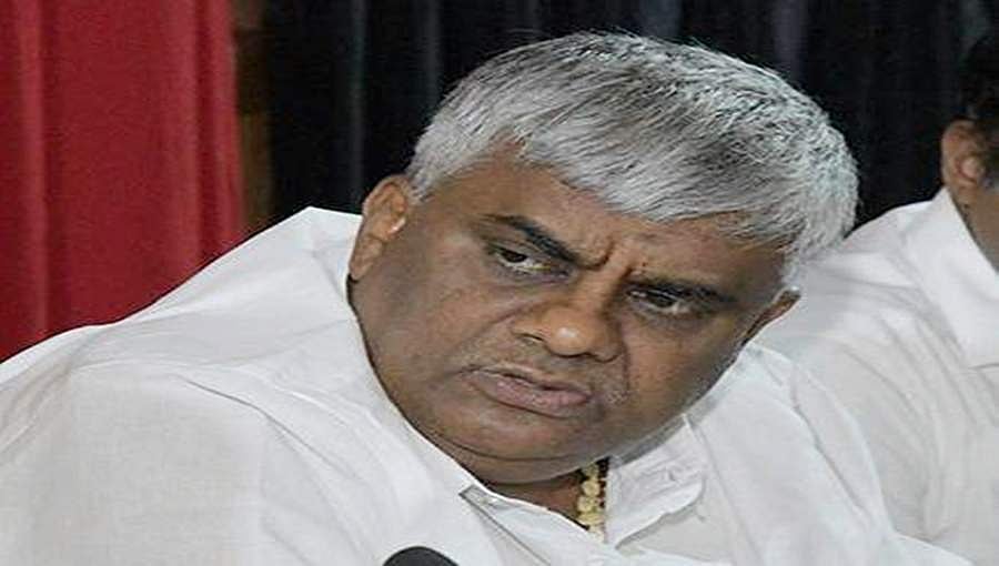 ಮಾಜಿ ಸಚಿವ, ಜೆಡಿಎಸ್ ಮುಖಂಡ ಎಚ್.ಡಿ. ರೇವಣ್ನಗೆ ಕೊರೋನಾ ಸೋಂಕು