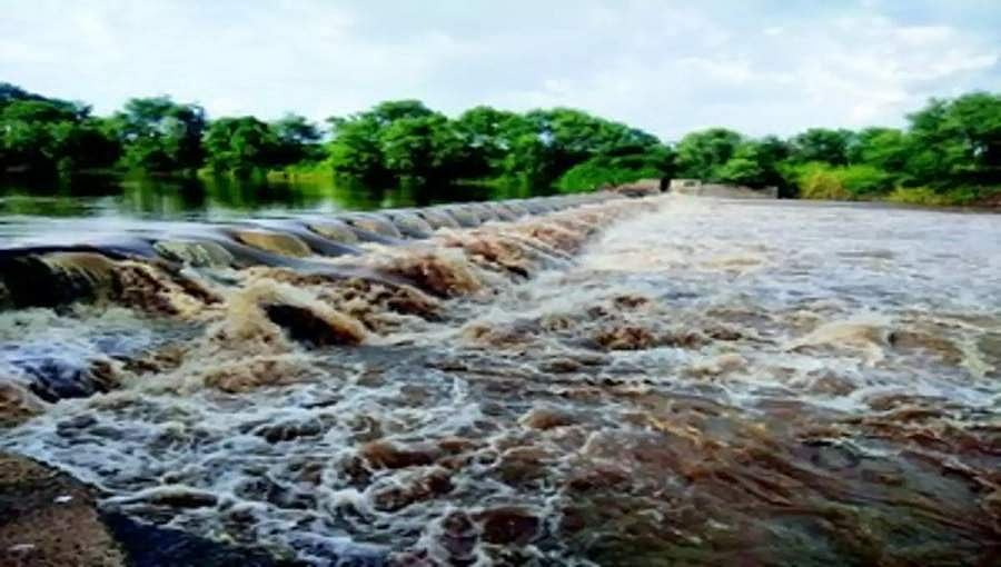 ರಾಜ್ಯಾದ್ಯಂತ ಭಾರೀ ಮಳೆ: ಅಪಾಯದ ಮಟ್ಟ ಮೀರಿ ಹರಿಯುತ್ತಿರುವ ನದಿಗಳು