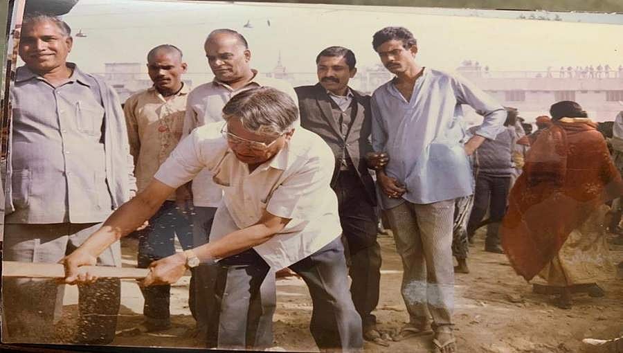 ಕರ ಸೇವೆ, ಲಡ್ಡೂ, ಕರ್ನಾಟಕ-ಅಯೋಧ್ಯೆ ನಡುವಣ ಸಂಬಂಧ; ಹಿರಿಯ ರಾಜಕಾರಣಿಗಳ ಸ್ಮೃತಿ ಪಟಲದಿಂದ ಬಂದ ನುಡಿಮುತ್ತುಗಳು