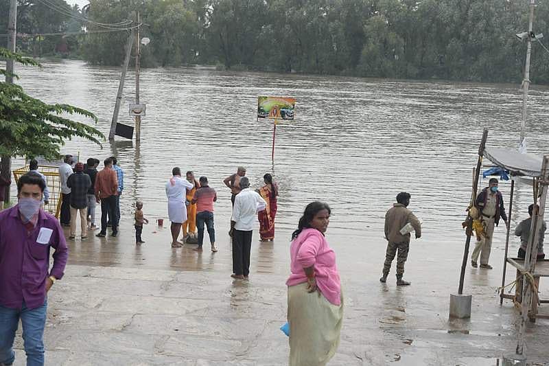 ಮಳೆಗೆ ನಲುಗಿದ ಕರ್ನಾಟಕ