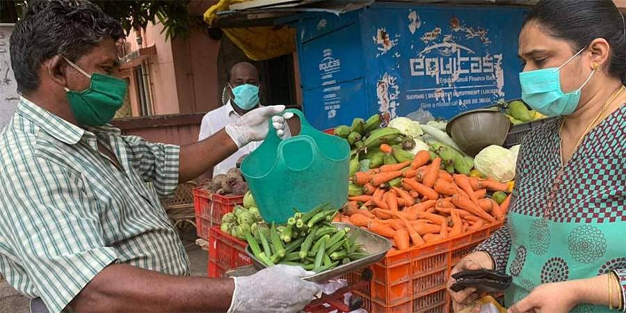 ತರಕಾರಿ-ದಿನಸಿ ವ್ಯಾಪಾರಿಗಳನ್ನು ಕೊರೋನಾ ಪರೀಕ್ಷೆಗೆ ಒಳಪಡಿಸಿ, ರಾಜ್ಯಗಳಿಗೆ ಕೇಂದ್ರದ ಹೊಸ ಸೂಚನೆ