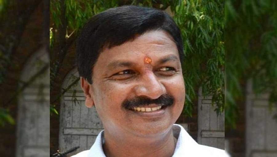 ಡ್ರಗ್ಸ್ ಹುಡುಗಿ ಅಂತಲ್ಲ, ಚಿತ್ರನಟಿ ಅಂತ ಪ್ರಚಾರಕ್ಕೆ ತೆಗೆದುಕೊಂಡಿದ್ದು: ರಮೇಶ್ ಜಾರಕಿಹೊಳಿ