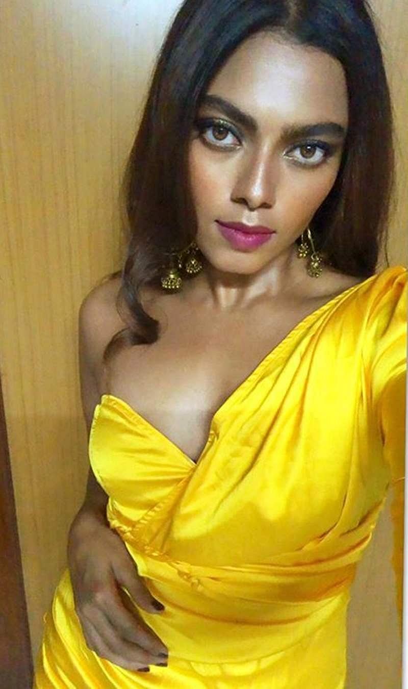 ಮಾಡೆಲ್ ಪೌಲಾ