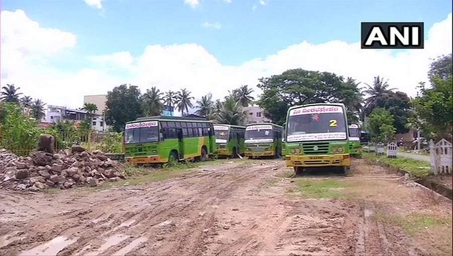 ಕೊರೋನಾ ಆರ್ಥಿಕ ಸಂಕಷ್ಟ: ಹಣಕಾಸು ನೆರವಿಗಾಗಿ ಶಿವಮೊಗ್ಗ ಖಾಸಗಿ ಬಸ್ ನಿರ್ವಾಹಕರ ಕೋರಿಕೆ