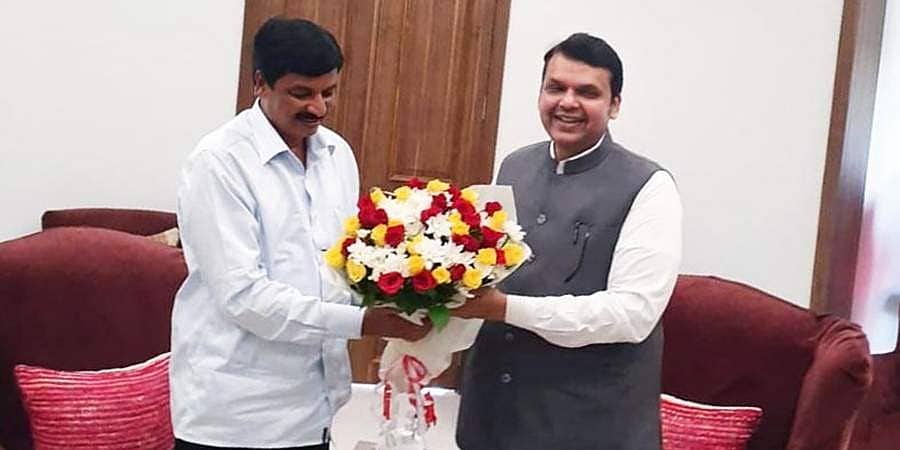 ದೆಹಲಿಯಲ್ಲಿ ದೇವೇಂದ್ರ ಫಡ್ನವೀಸ್- ರಮೇಶ್ ಜಾರಕಿಹೊಳಿ‌ ನಡುವೆ ಮಹತ್ವದ ಮಾತುಕತೆ
