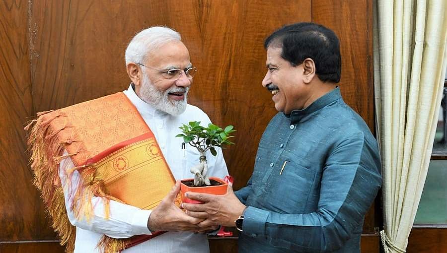 ಕೇಂದ್ರ ಸಚಿವ ಸುರೇಶ್ ಅಂಗಡಿ ಹಠಾತ್ ನಿಧನಕ್ಕೆ ಪ್ರಧಾನಿ ಮೋದಿ, ಬಿಎಸ್ ವೈ, ಸಿದ್ದು ಸೇರಿದಂತೆ ಹಲವು ಗಣ್ಯರ ಸಂತಾಪ
