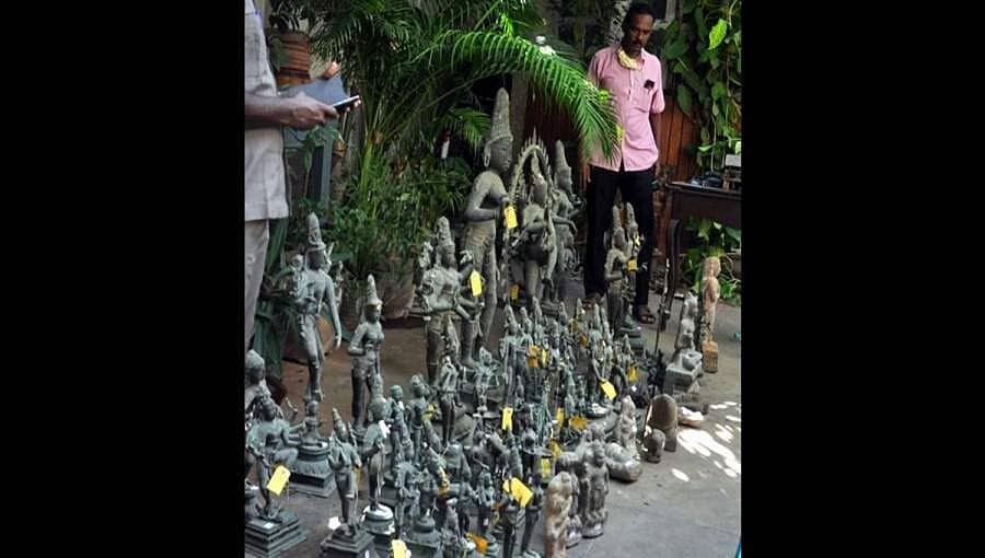 ಪುದುಚೇರಿ: ಫ್ರೆಂಚ್ ಮೂಲದ ವ್ಯಕ್ತಿಯ ಮನೆಯಲ್ಲಿ ಕೋಟ್ಯಾಂತರ ರೂ. ಬೆಲೆಬಾಳುವ 74 ಪ್ರಾಚೀನ ವಿಗ್ರಹ ವಶಕ್ಕೆ!