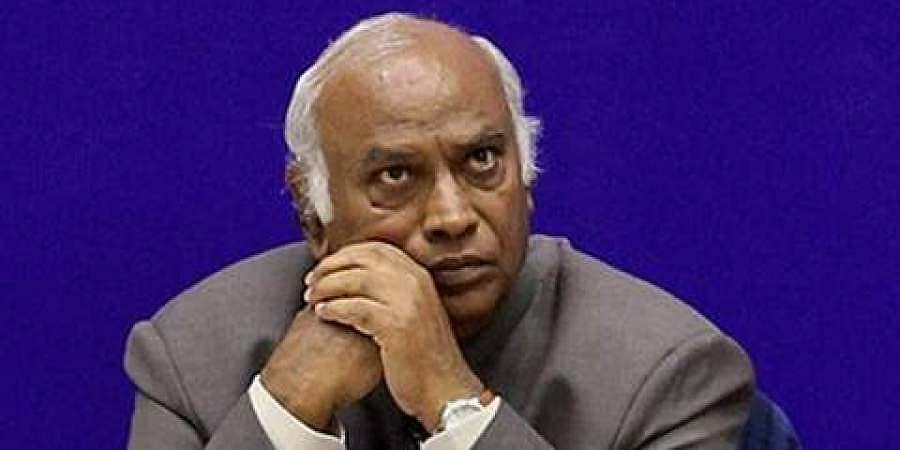 ಕಾರ್ಮಿಕ ವಿಧೇಯಕದಿಂದ ಟ್ರೇಡ್ ಯೂನಿಯನ್ ಗಳು ದುರ್ಬಲ, ಕಾರ್ಮಿಕರ ಭದ್ರತೆಗೆ ವಿರುದ್ಧ: ಕಾಂಗ್ರೆಸ್