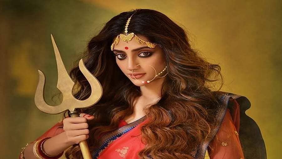 ದುರ್ಗಿ ಅವತಾರದಲ್ಲಿ ಕಾಣಿಸಿಕೊಂಡ ನಟಿ: ಸಂಸದೆ ನುಸ್ರತ್ ಜಹಾನ್ ಗೆ ಜೀವ ಬೆದರಿಕೆ!