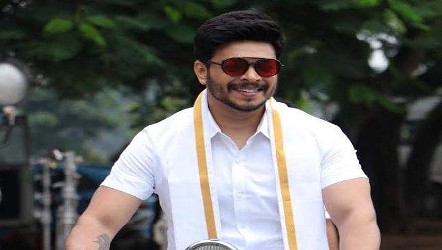 ಎಂ.ಜಿ. ಶ್ರೀನಿವಾಸ್ ರ 'ಓಲ್ಡ್ ಮಾಂಕ್' ಶೂಟಿಂಗ್ ಪ್ರಗತಿಯಲ್ಲಿ, ಶೇ.50 ಭಾಗ ಚಿತ್ರೀಕರಣ ಬಾಕಿ
