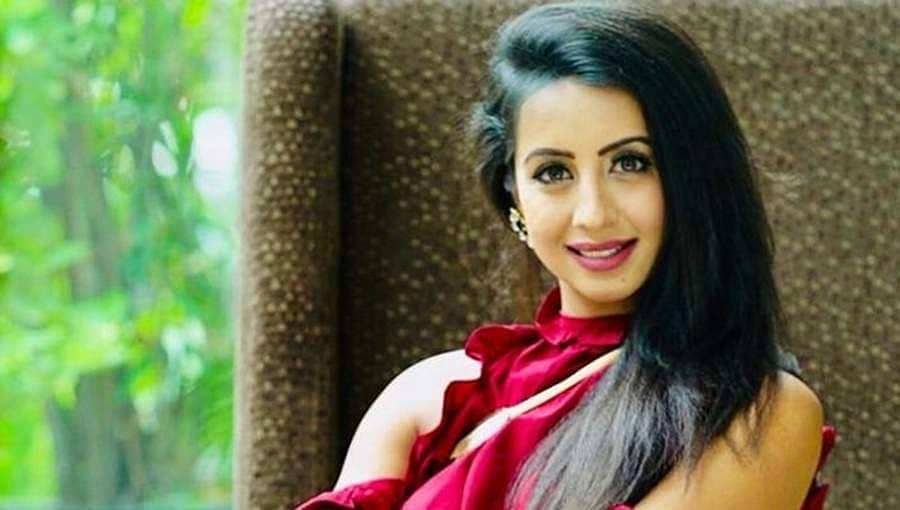 ನಟಿ ಸಂಜನಾ ಗಲ್ರಾನಿಗೂ ಎದುರಾಯ್ತು 'ಡ್ರಗ್ಸ್' ಸಂಕಷ್ಟ: ಮನೆ ಮೇಲೆ ದಾಳಿ ಬಳಿಕ, ನಟಿ ಸಿಸಿಬಿ ವಶಕ್ಕೆ...!