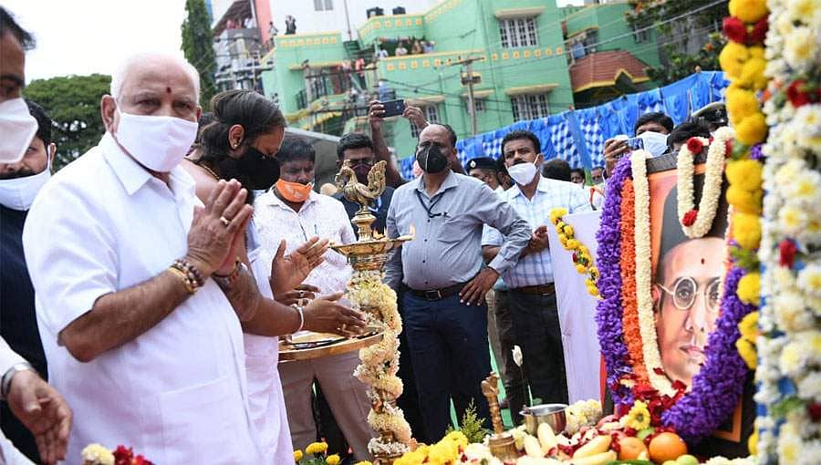ವಿರೋಧದ ನಡುವೆಯೂ ವೀರ್ ಸಾವರ್ಕರ್ ಯಲಹಂಕ ಮೇಲ್ಸೇತುವೆ ಉದ್ಘಾಟನೆ