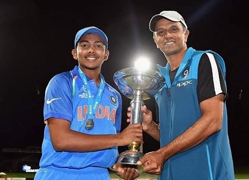 ಕ್ರಿಕೆಟ್ ನ್ನು ಇಷ್ಟಪಡುವವರು, ಪ್ರೀತಿಸುವವರು ಅಸಂಖ್ಯಾತ ಮಂದಿ. ಇಂದು ಅವರಿಂದಾಗಿ ನಾವೆಲ್ಲರೂ ಇದ್ದೇವೆ,ಕ್ರಿಕೆಟ್ ನಲ್ಲಿ ಈ ಮಟ್ಟಿಗೆ ಬೆಳೆದಿದ್ದೇವೆ.