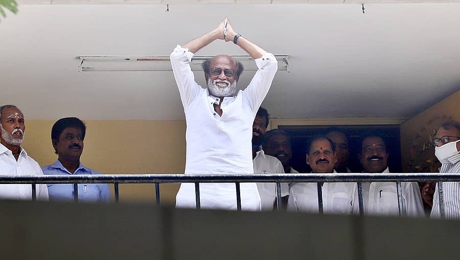 ಆಸ್ಪತ್ರೆಯಿಂದ ಡಿಸ್ಚಾರ್ಜ್ ಆದ ಸೂಪರ್ ಸ್ಟಾರ್ ರಜನಿಕಾಂತ್, ಮನೆಗೆ ಆಗಮನ