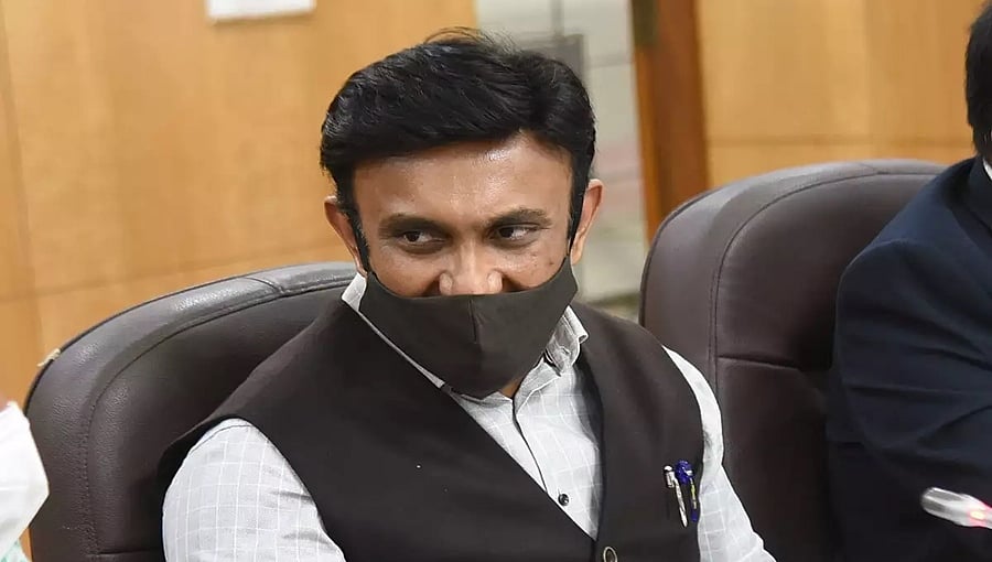 ಮಣಿಪಾಲ್ ಆಸ್ಪತ್ರೆಯಲ್ಲಿ ಹೆಚ್ಡಿಕೆಗೆ ಹಾಸಿಗೆ ಕೊರತೆಯಾಗಿಲ್ಲ: ಸಚಿವ ಸುಧಾಕರ್ ಸ್ಪಷ್ಟನೆ