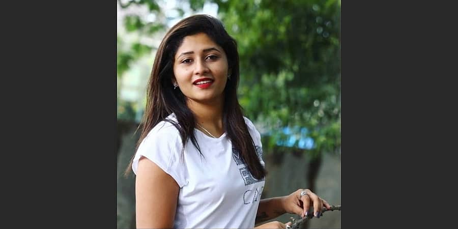 ನಟಿ ಸೌಜನ್ಯ ಆತ್ಮಹತ್ಯೆ ಪ್ರಕರಣ: ಮಹೇಶ್ ನನ್ನು ವಶಕ್ಕೆ ಪಡೆದ ಪೊಲೀಸರು