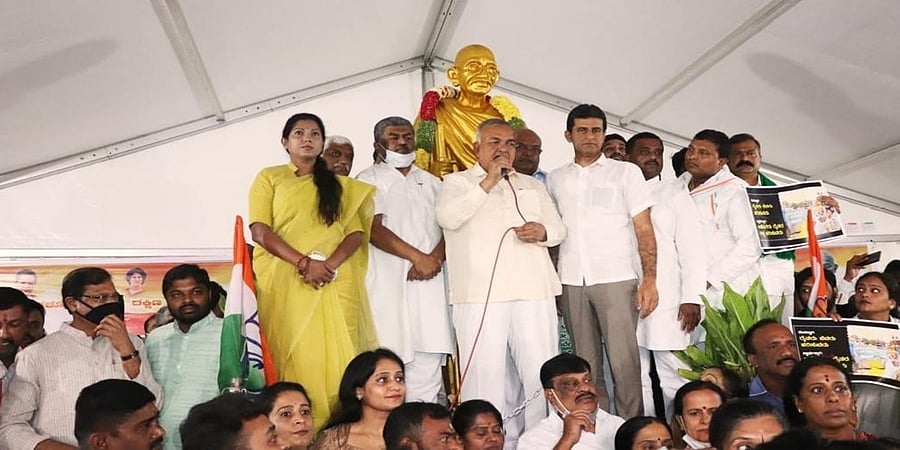 ಮೋದಿ ಹೆಸರನ್ನು ಮೌನೇಂದ್ರ ಮೋದಿ ಎಂದು ಬದಲಿಸಿದರೆ ಸೂಕ್ತ: ರಾಮಲಿಂಗಾರೆಡ್ಡಿ