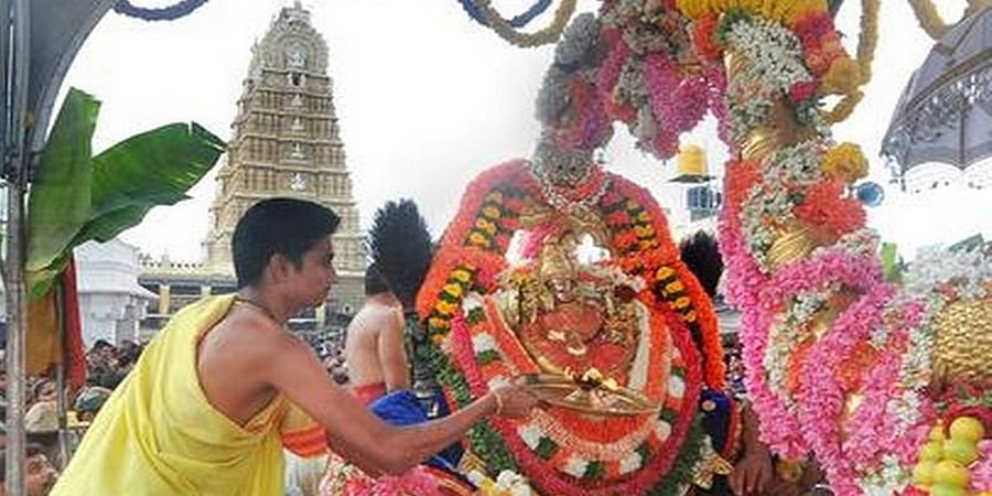 ಇದೇ ಮೊದಲ ಬಾರಿಗೆ ಚಾಮುಂಡಿ ಬೆಟ್ಟದಿಂದ ಅರಮನೆಗೆ ಅಂಬಾರಿ ಉತ್ಸವ ಮೂರ್ತಿ
