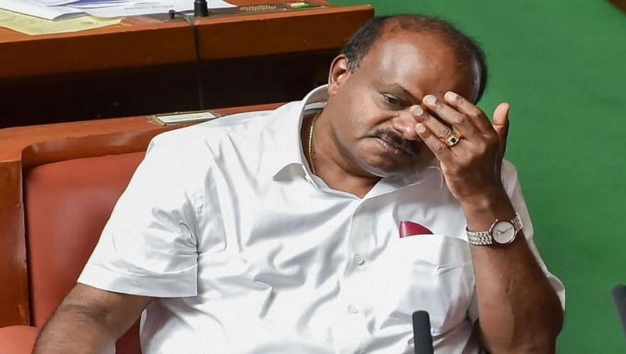 ಗುಟ್ಟಿನಲ್ಲಿ ತಪ್ಪು ಮಾಡಿ ಗರತಿಯ ಸೋಗು ಹಾಕುವುದು! ಕಾಗೆ ಗಂಗಾ ಸ್ನಾನ ಮಾಡಿದರೆ ಬಿಳುಪಾಗುವುದೇ, ಕುಮಾರಸ್ವಾಮಿ?