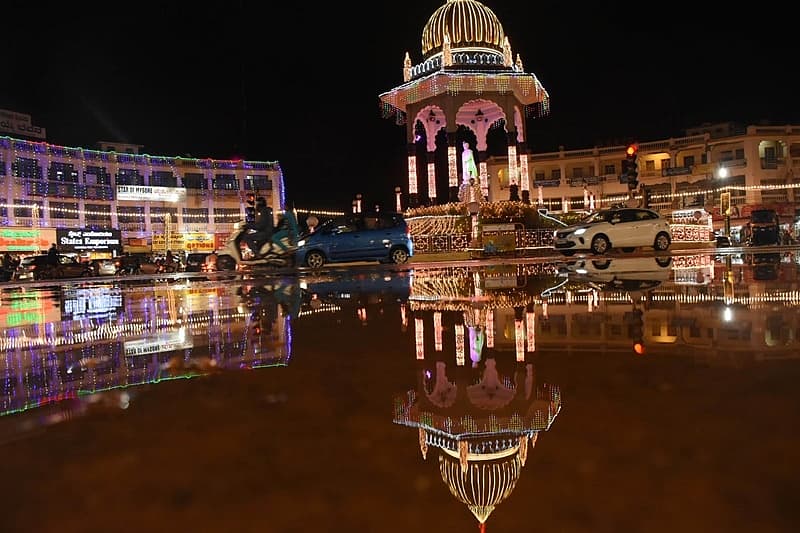 ಮಳೆ ಸುರಿಯುತ್ತಿರುವ ಫೋಟೋಗಳು