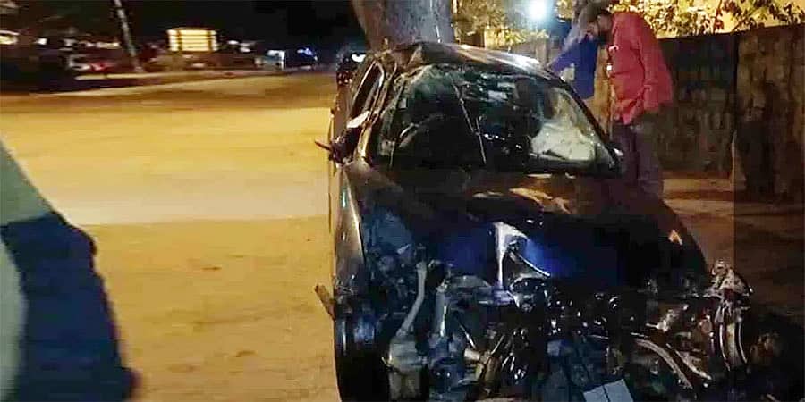 ಬೆಂಗಳೂರಿನಲ್ಲಿ ಭೀಕರ ಅಪಘಾತ: ನಜ್ಜುಗುಜ್ಜಾದ ಕಾರು, ಏರ್ ಬ್ಯಾಗ್ ನಿಂದ ಉಳಿಯಿತು ಜೀವ