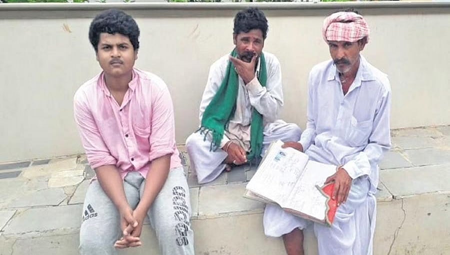 ಇವರು ಉತ್ತರ ಕರ್ನಾಟಕದ 'ಹೆಳವರು': ಕುಟುಂಬಗಳ ವಂಶವೃಕ್ಷದ ಕಥೆ ಹೇಳುವವರು...