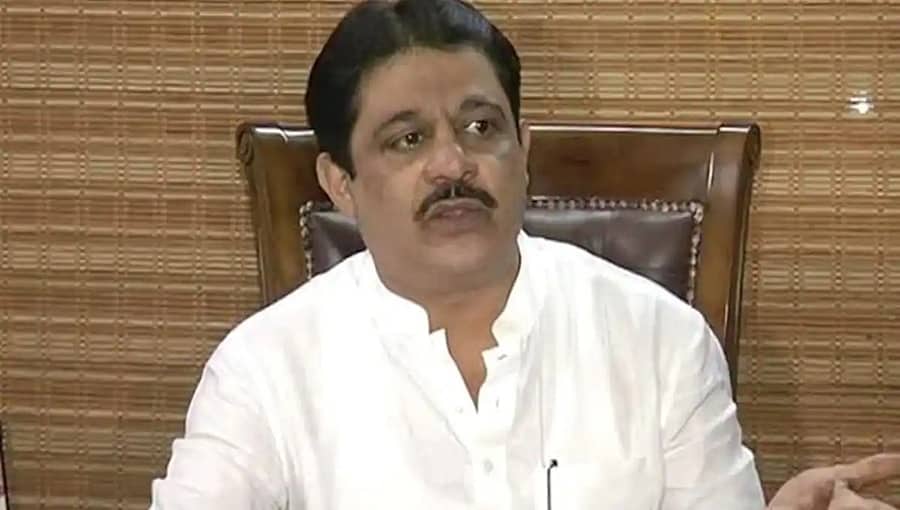 'ಸಮ್ಮಿಶ್ರ ಸರ್ಕಾರ ಕೆಡವಲು ಅವರಿಗೂ ಇಷ್ಟವಿತ್ತು: ಜೆಡಿಎಸ್ ತೊರೆದು ಬಿಜೆಪಿ ಸೇರಲು ಜಮೀರ್ ಸಲಹೆ ನೀಡಿದರು'