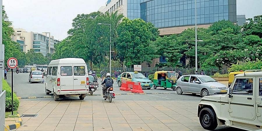 ಬೆಂಗಳೂರು: ಧ್ವಂಸಗೊಳಿಸಿದ್ದ ಮೆಟ್ಟಿಲೇಣಿ ಪುನರ್ ನಿರ್ಮಾಣಕ್ಕೆ ಬಿಬಿಎಂಪಿಗೆ ಪ್ಲ್ಯಾನ್ ನೀಡಲಿರುವ ಮಾನ್ಯತಾ ಟೆಕ್ ಪಾರ್ಕ್