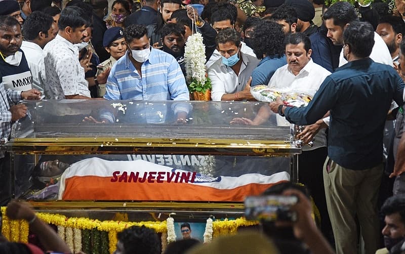 ಅಂತಿಮ ದರ್ಶನ ಪಡೆದ ಧ್ರುವ ಸರ್ಜಾ