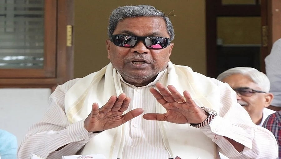 'ಕಾಂಗ್ರೆಸ್ ಗೆ ಜನತಾದಳದ ಅಡುಗೆ ಮನೆ, ಇನ್ನೊಬ್ಬರು ಮಲಗುವ ಕೋಣೆ ಇಣುಕಿ ನೋಡುವ ಚಟ ಅಂಟಿಕೊಂಡಿದೆ'